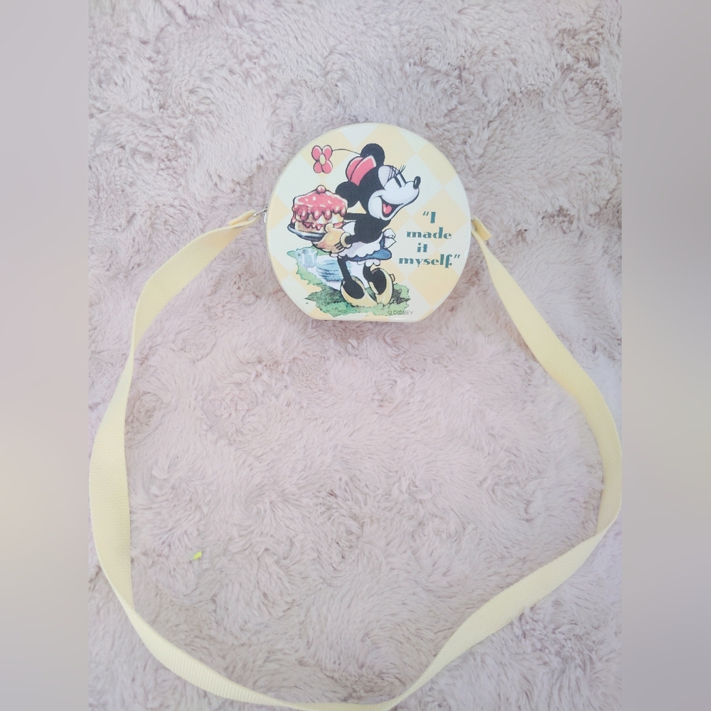 VINTAGE, Disney "I Made It Myself" Novelty Tin/Bag